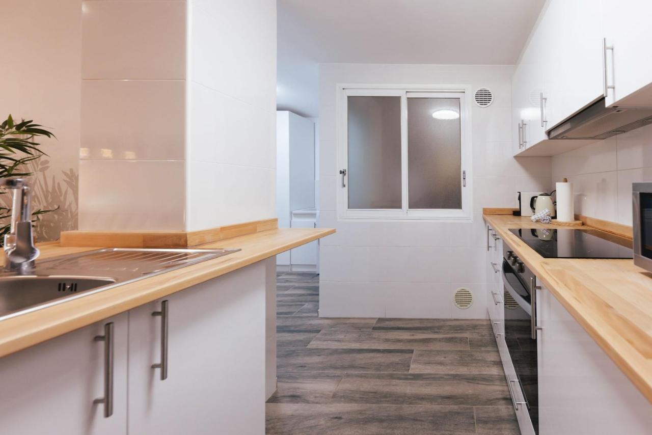 Bravissimo Pont De La Princesa, Comfortable 3-Bedroom Apartment Girona Exterior photo